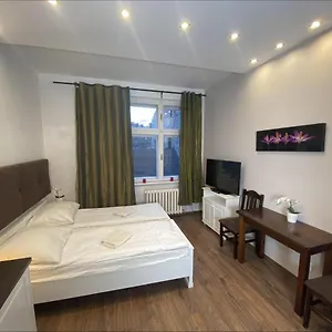 P&j Sw. Krzyza Apartamento